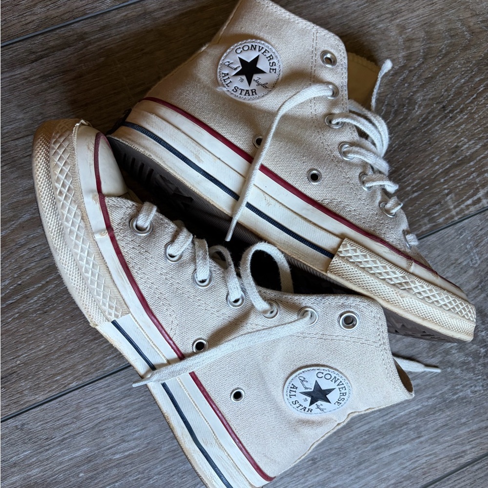 Converse Vintage Chucks in Parchment Size 6